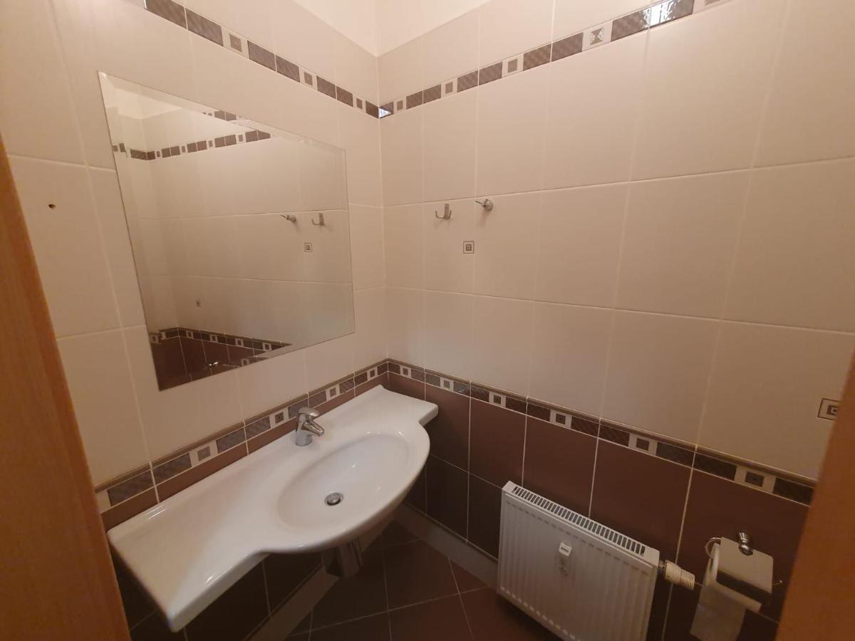 69m2 Na Trzni Kolonade Apartment